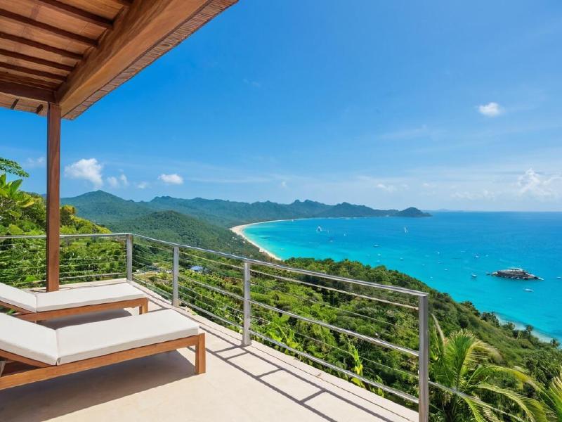 Luxury Beachfront Villa in Bophut